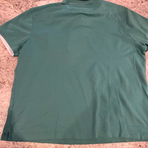 Banana Republic polo shirt.  Excellent condition - Picture 4 of 5